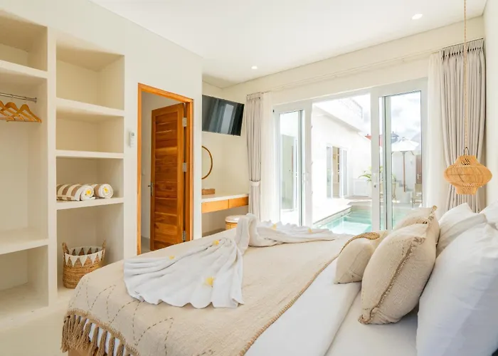 Emira - 2br In Villa *