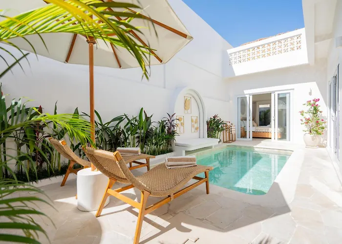 Emira - 2br In Villa