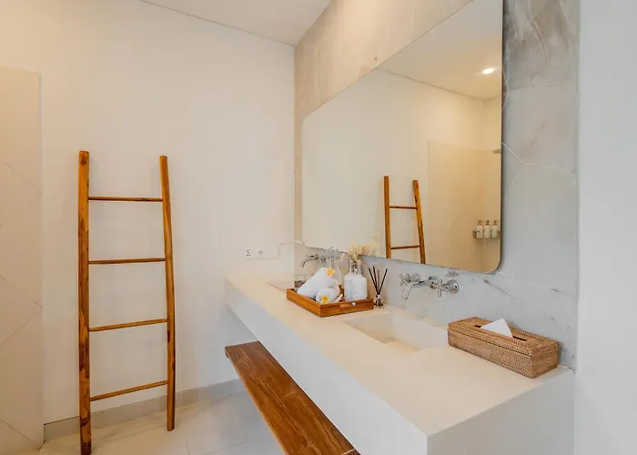 Emira - 2br In *