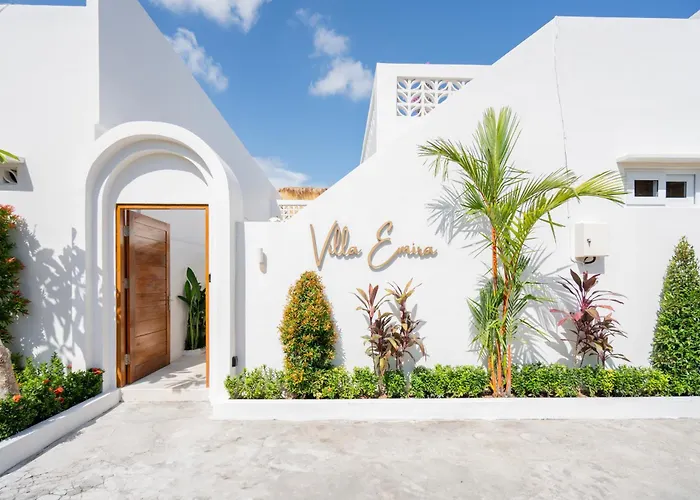 Emira - 2br In Villa